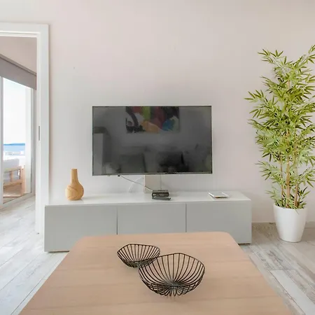 Apartment Paraiso Del Sur 2-bedroom Luxury Suite, Sea & Mountain Views *