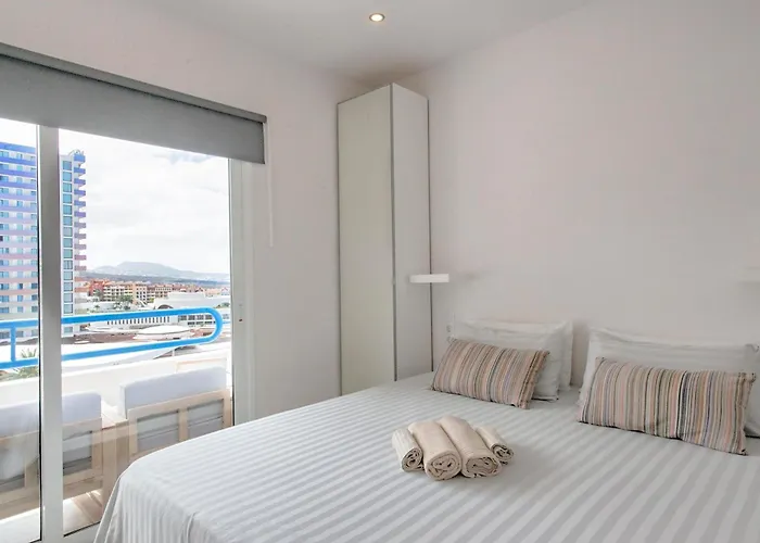 Paraiso Del Sur 2-bedroom Luxury Suite, Sea & Mountain Views Apartment *