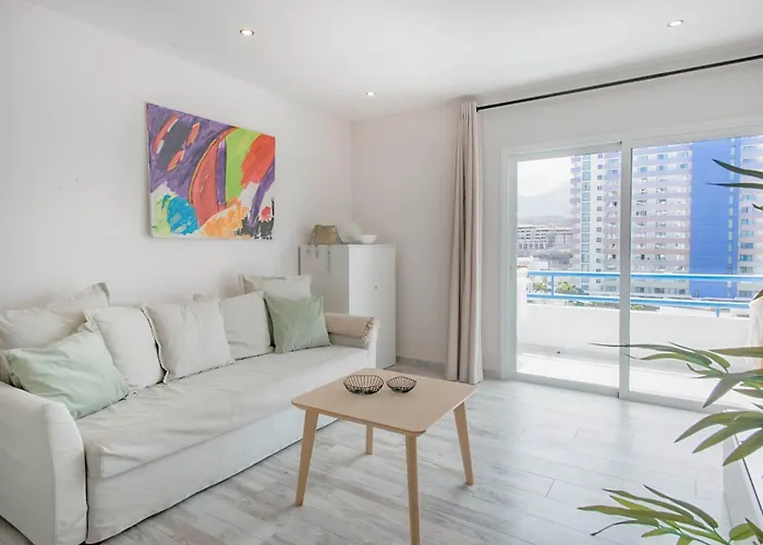 Apartment Paraiso Del Sur 2-bedroom Luxury Suite, Sea & Mountain Views *