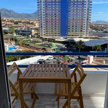 Paraiso Del Sur 2-bedroom Luxury Suite, Sea & Mountain Views 아데제