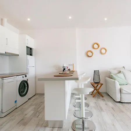 Apartamento Paraiso Del Sur 2-bedroom Luxury Suite, Sea & Mountain Views *