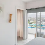 Paraiso Del Sur 2-bedroom Luxury Suite, Sea & Mountain Views דירה *