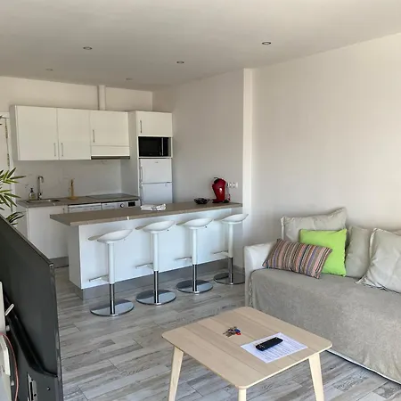 Appartamento Paraiso Del Sur 2-bedroom Luxury Suite, Sea & Mountain Views